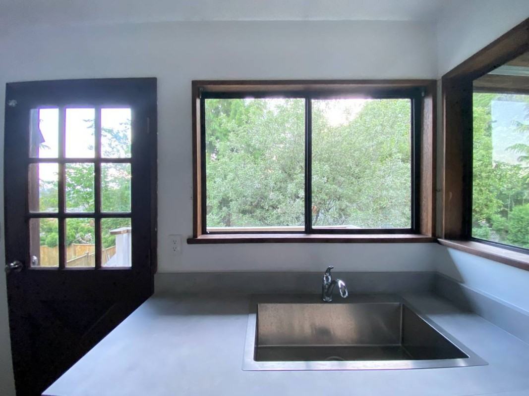 2133 Sperling Ave #TOP - Photo 6 of 37