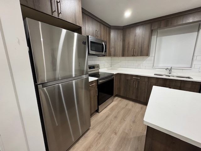 2777 Eagle Summit Cres - Photo 3 of 12