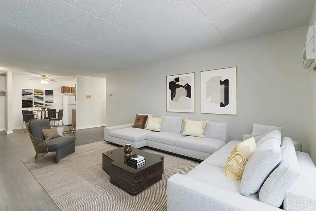 Mayfair Manor - Photo 3 of 34