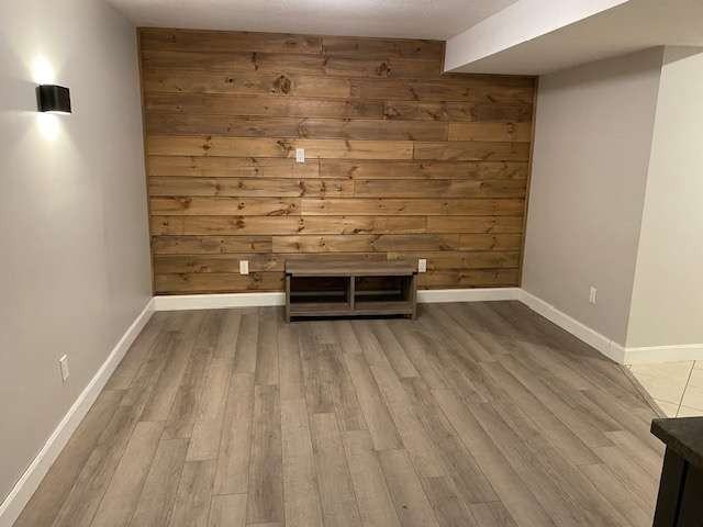 468 Pioneer Dr - Photo 2 of 4