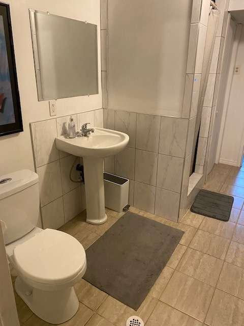 468 Pioneer Dr - Photo 3 of 4