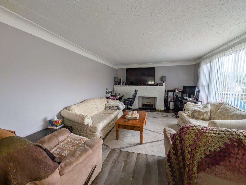 117 Louth St - Photo 5 of 20