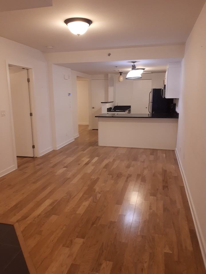 456 King Edward Ave #458 - Photo 7 of 12