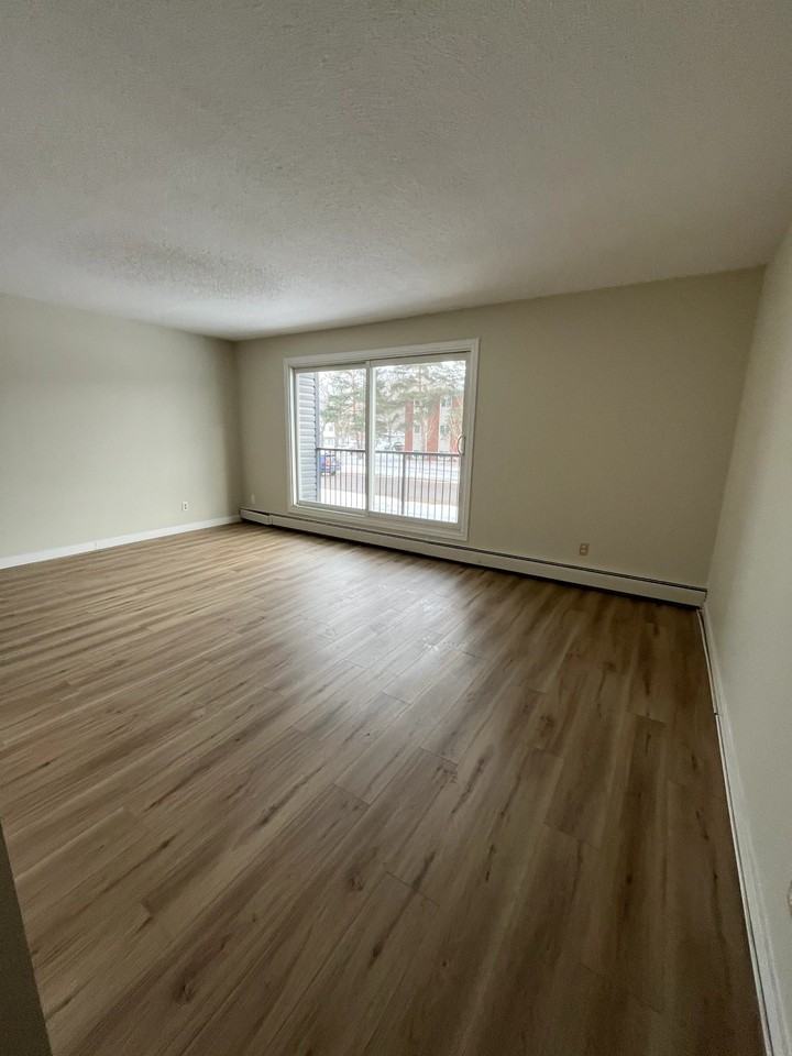 Parklane Gardens - Photo 7 of 22