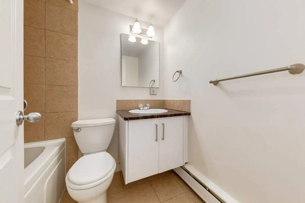 Alumni Apartments - Photo 6 of 24