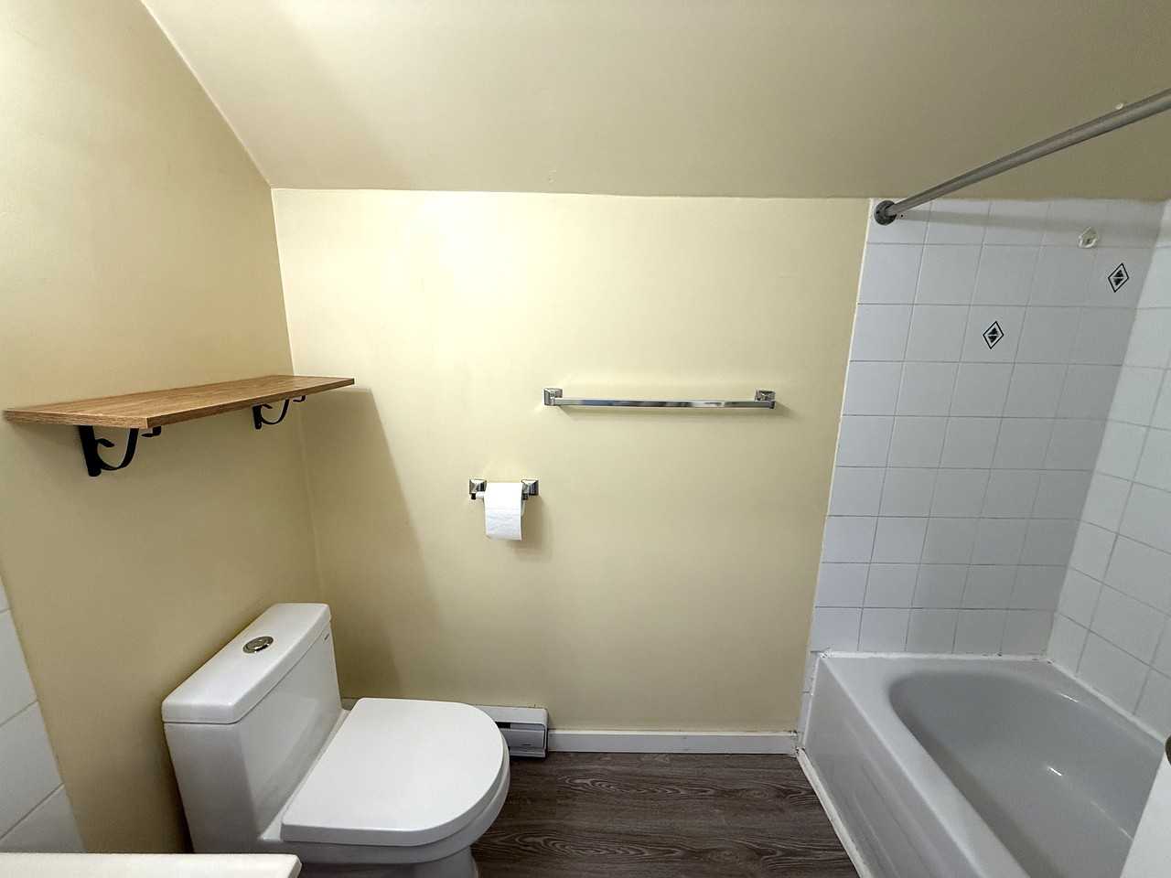 3117 Renfrew Street - Photo 7 of 12