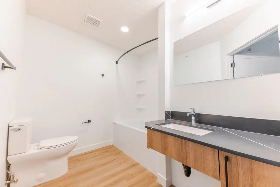 Amberwynd Apartments - Photo 6 of 30