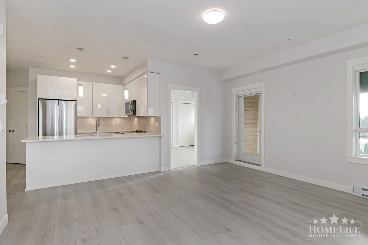 33886 Pine St - Photo 6 of 23