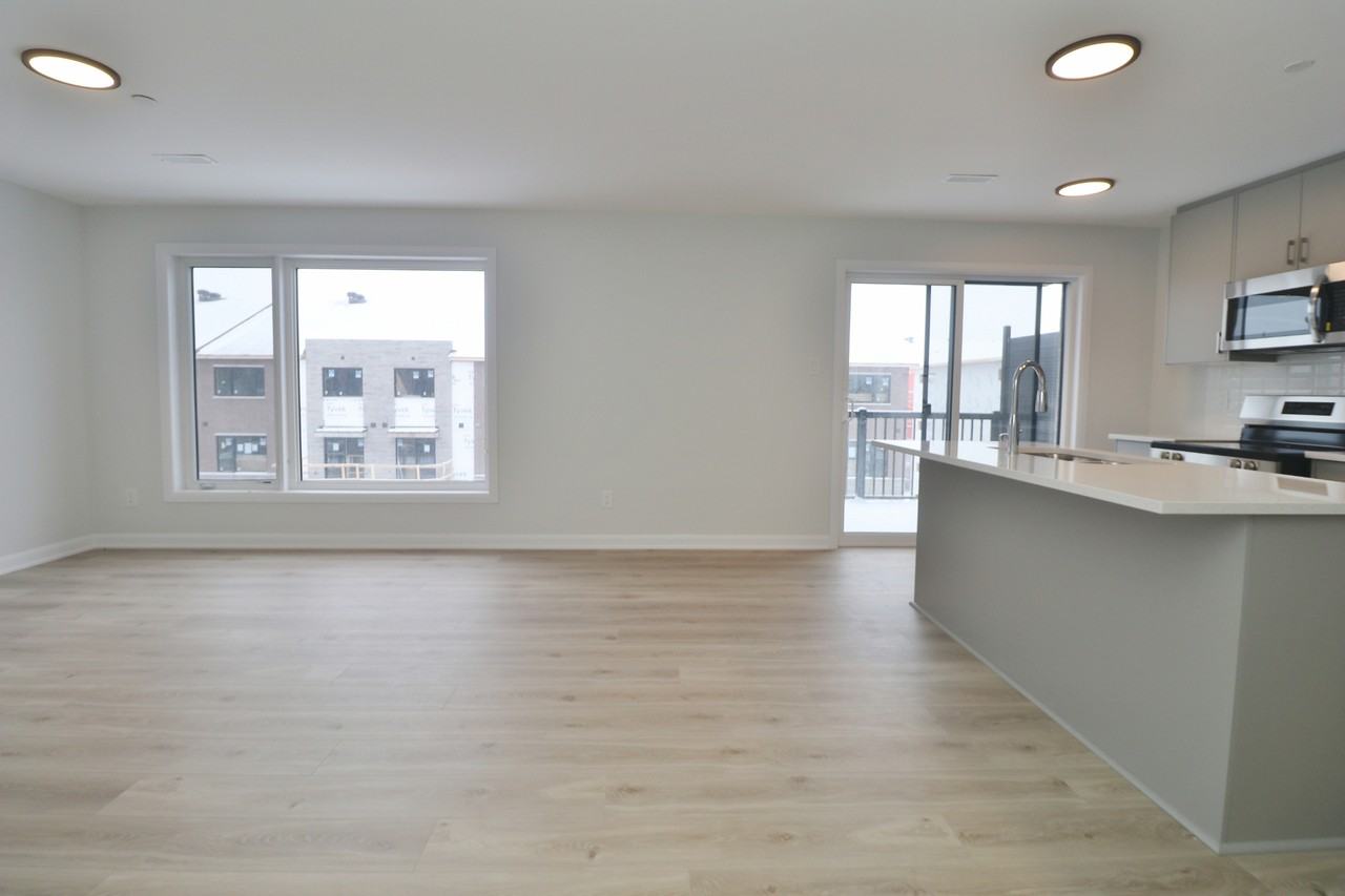 401 Glenroy Gilbert Dr - Photo 3 of 30