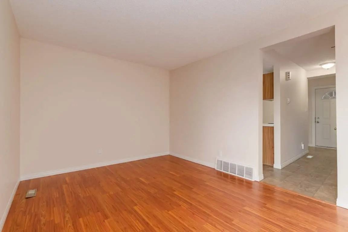 Hooke County Townhomes - Photo 6 of 32