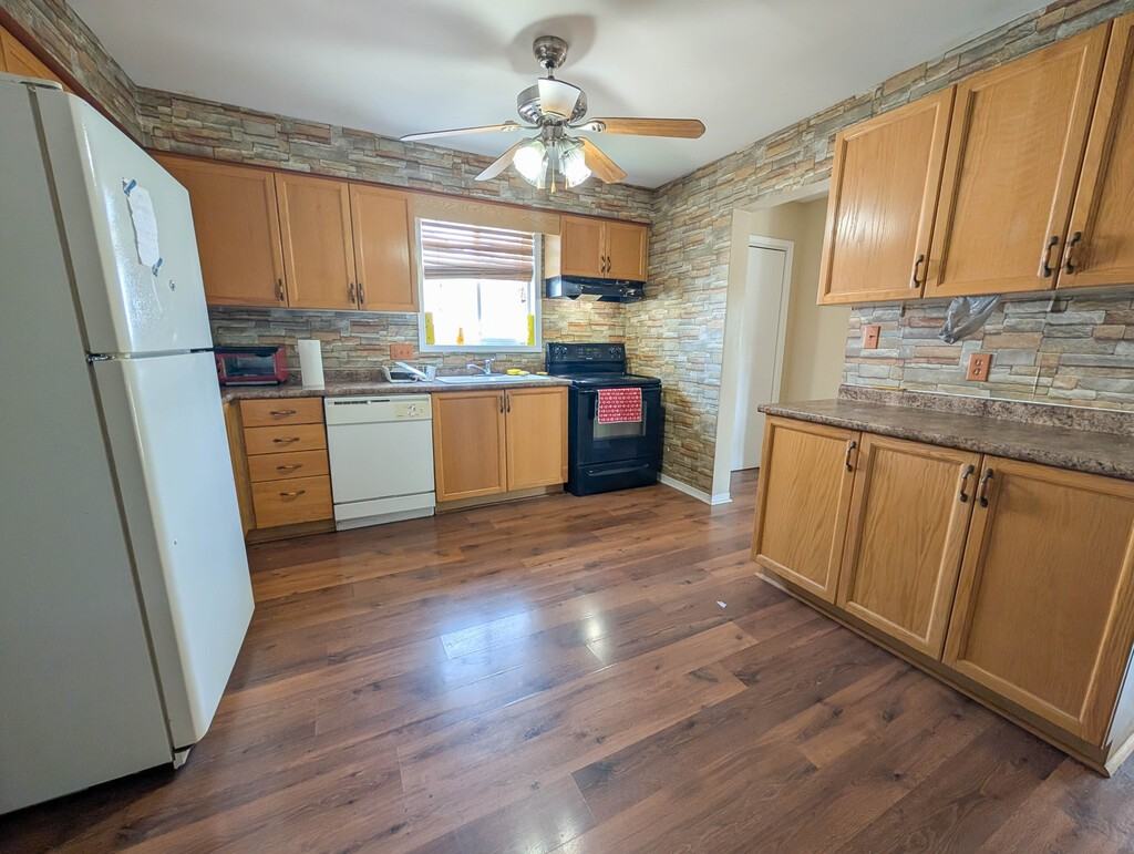 22 Woodland Dr - Photo 7 of 12