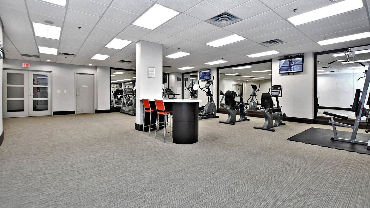 75 King St E - Photo 5 of 45