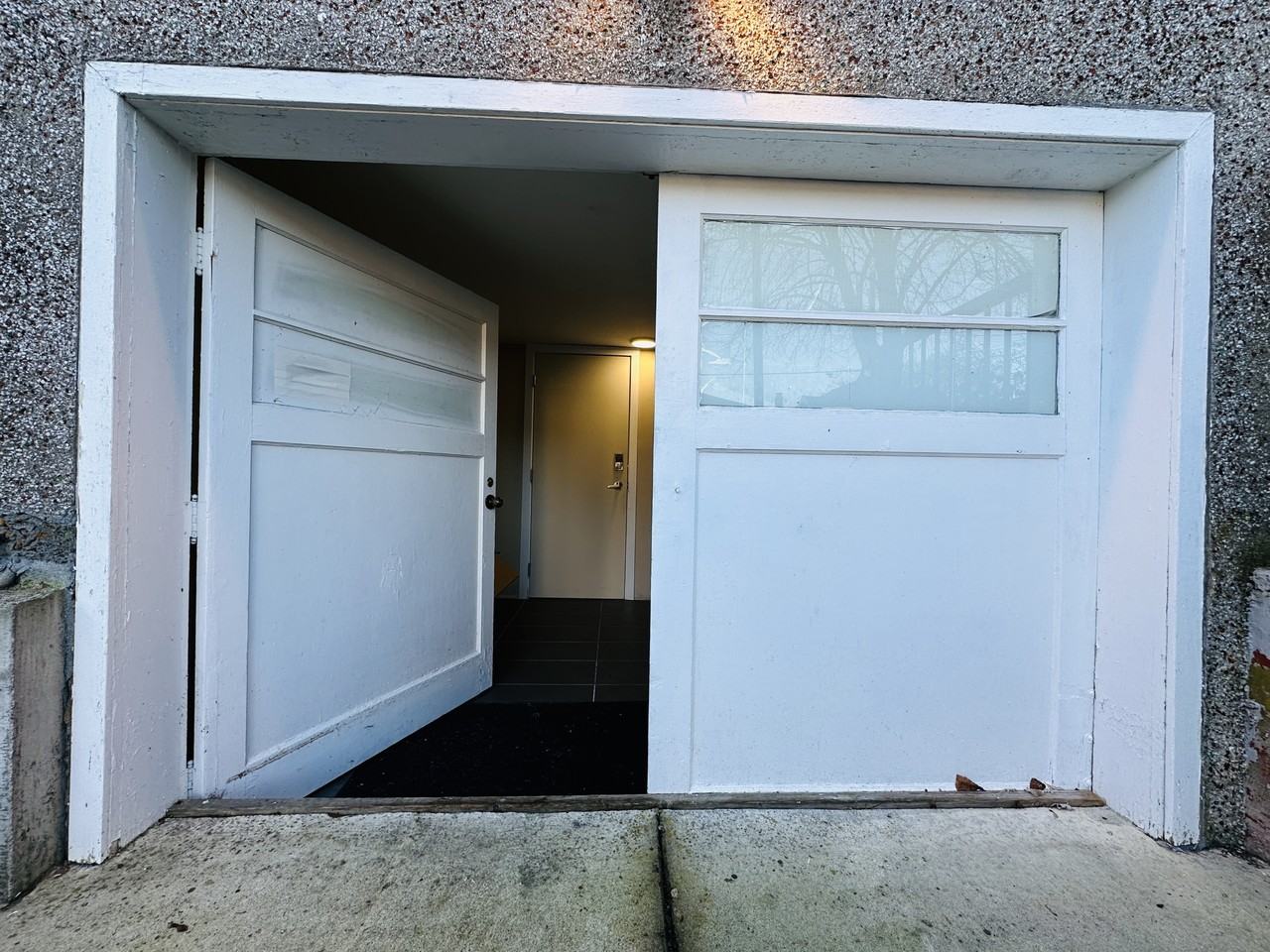 6819 Linden Ave #TOP - Photo 5 of 39