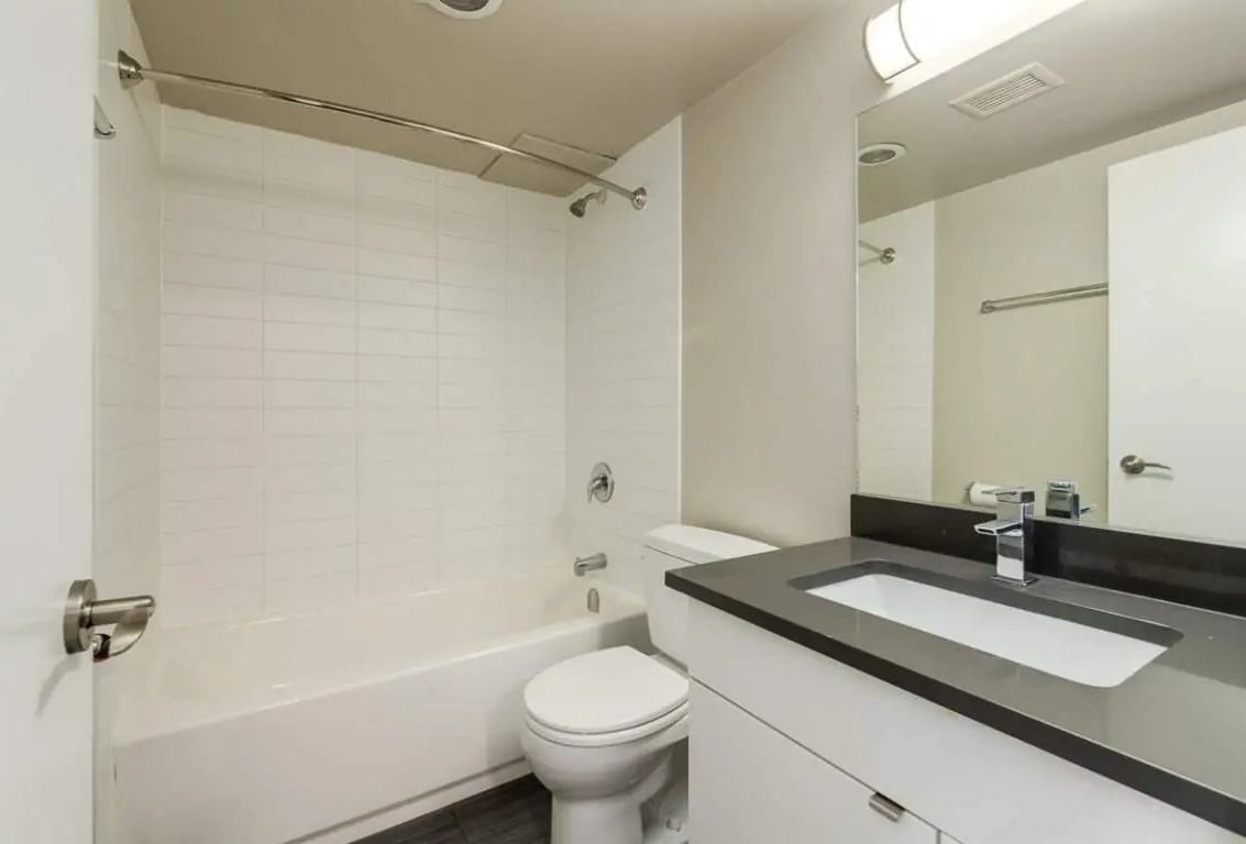 Cameron Manor - Photo 6 of 13