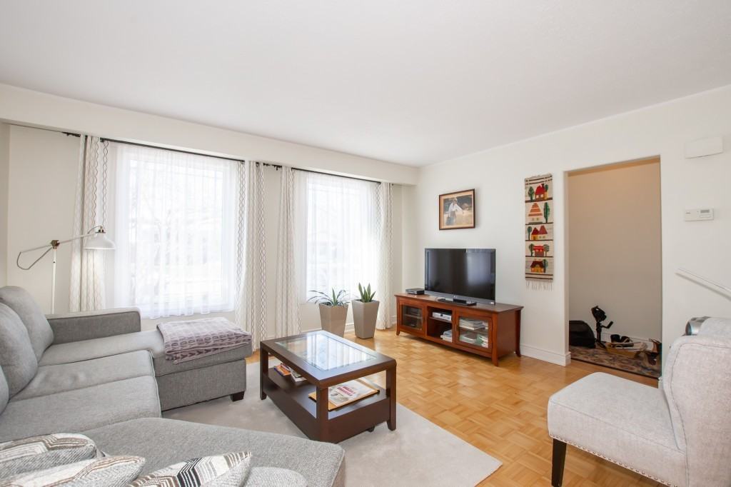 56 Meredith Dr - Photo 5 of 18