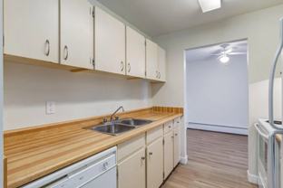 Glengrove Manor - Photo 1 of 1