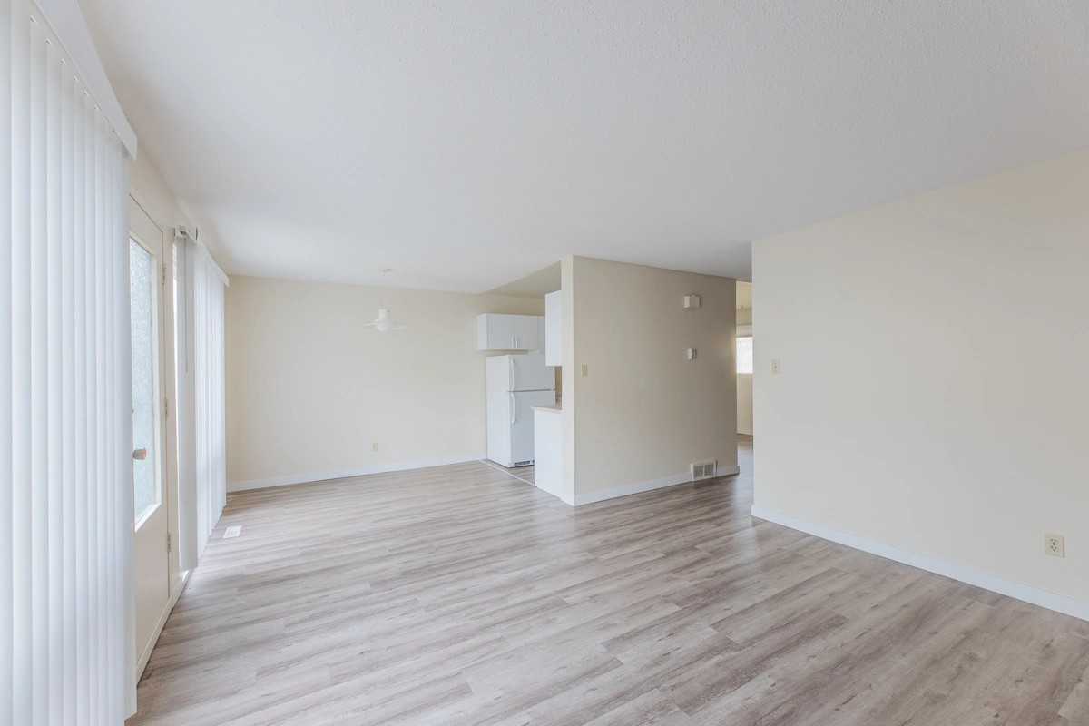 South Ridge Townhomes - Photo 7 of 44