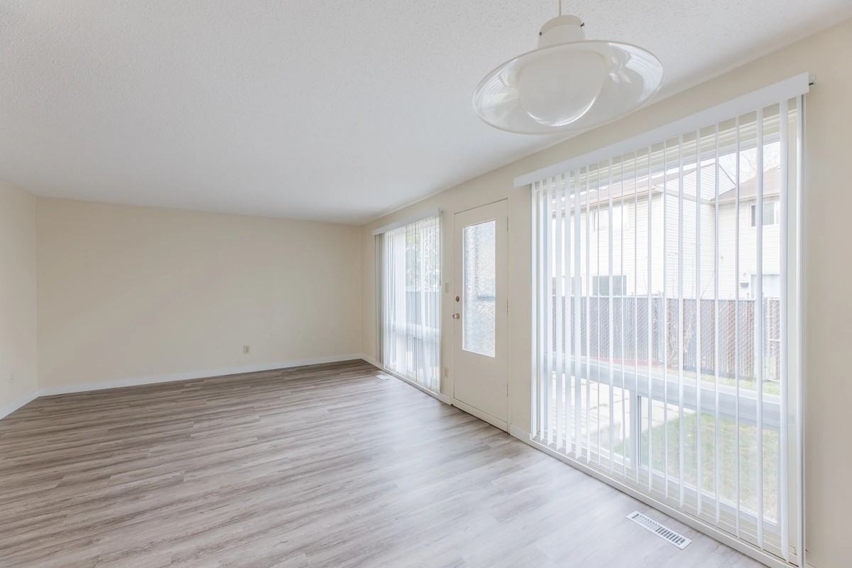 South Ridge Townhomes - Photo 4 of 21