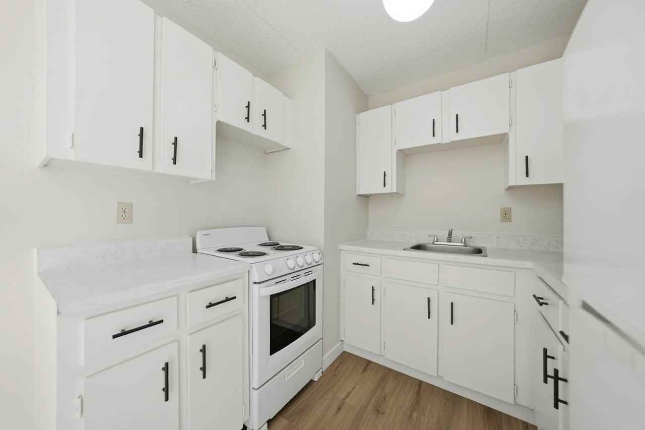 Northgate Manor II - Photo 3 of 36