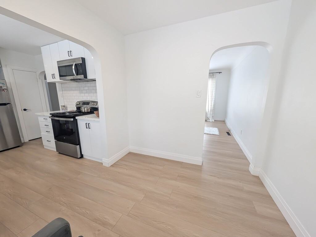 89 Jacobson Ave - Photo 6 of 19