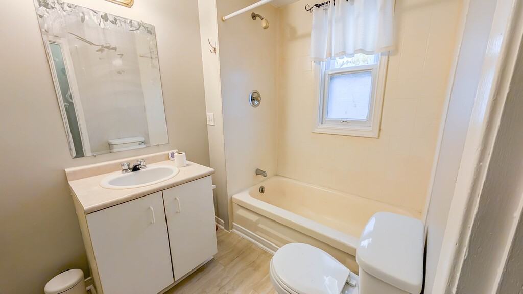 263 King St - Photo 7 of 8