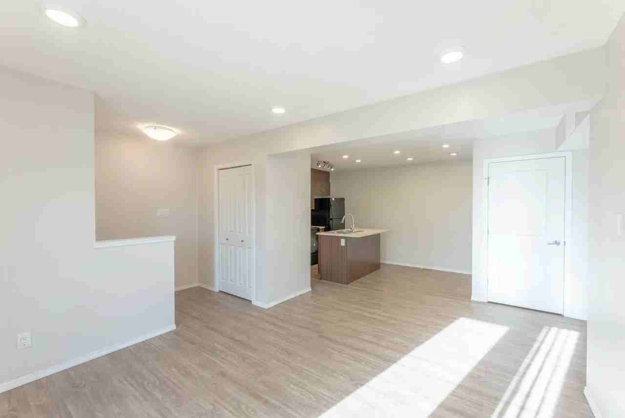 Sagecourt - Photo 6 of 20