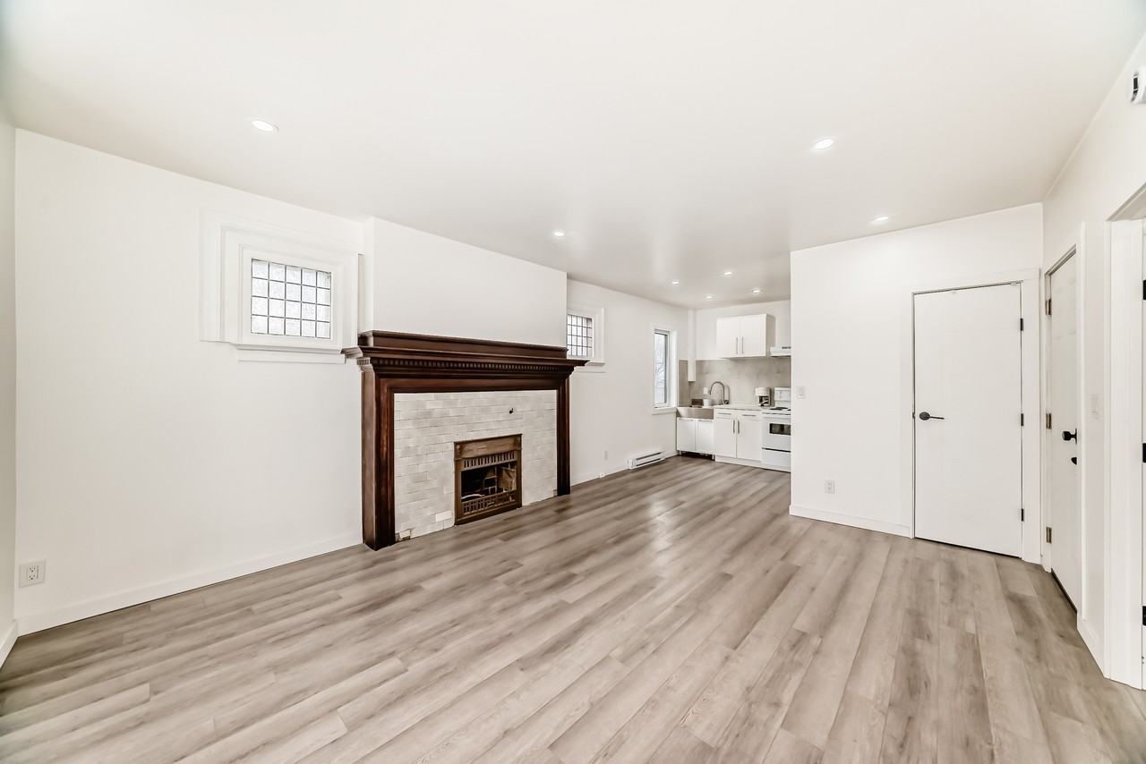 764 Victor St - Photo 2 of 16