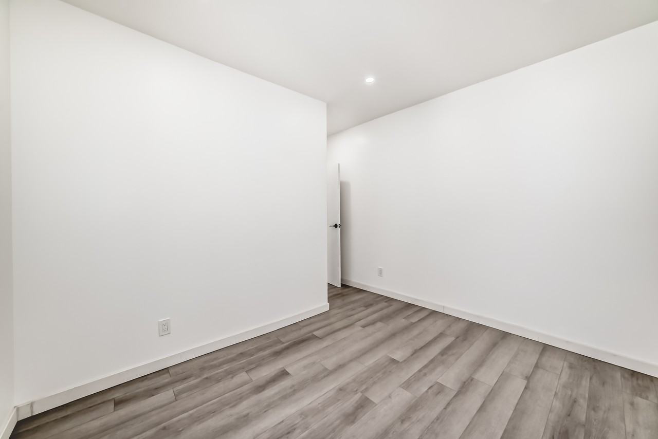 764 Victor St - Photo 7 of 16