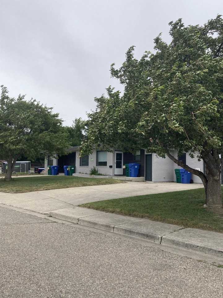 Scenic Court (4 Plex) - Photo 3 of 3