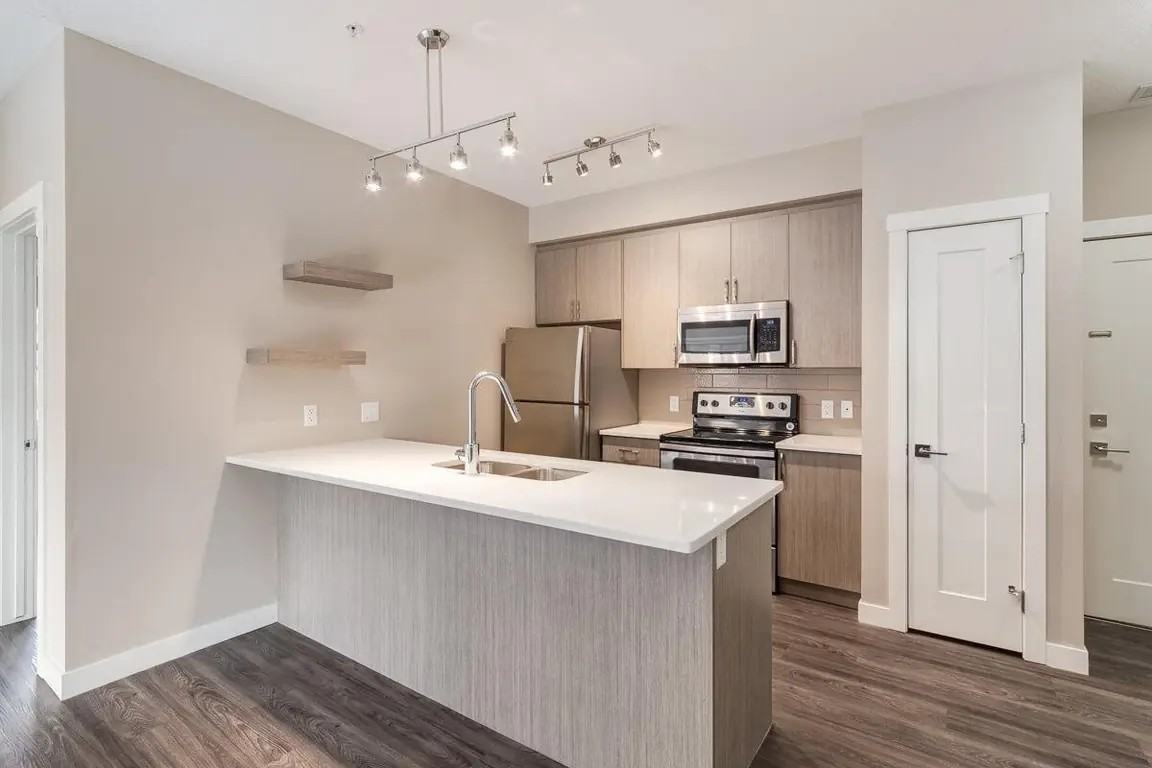 The Level - Photo 4 of 32