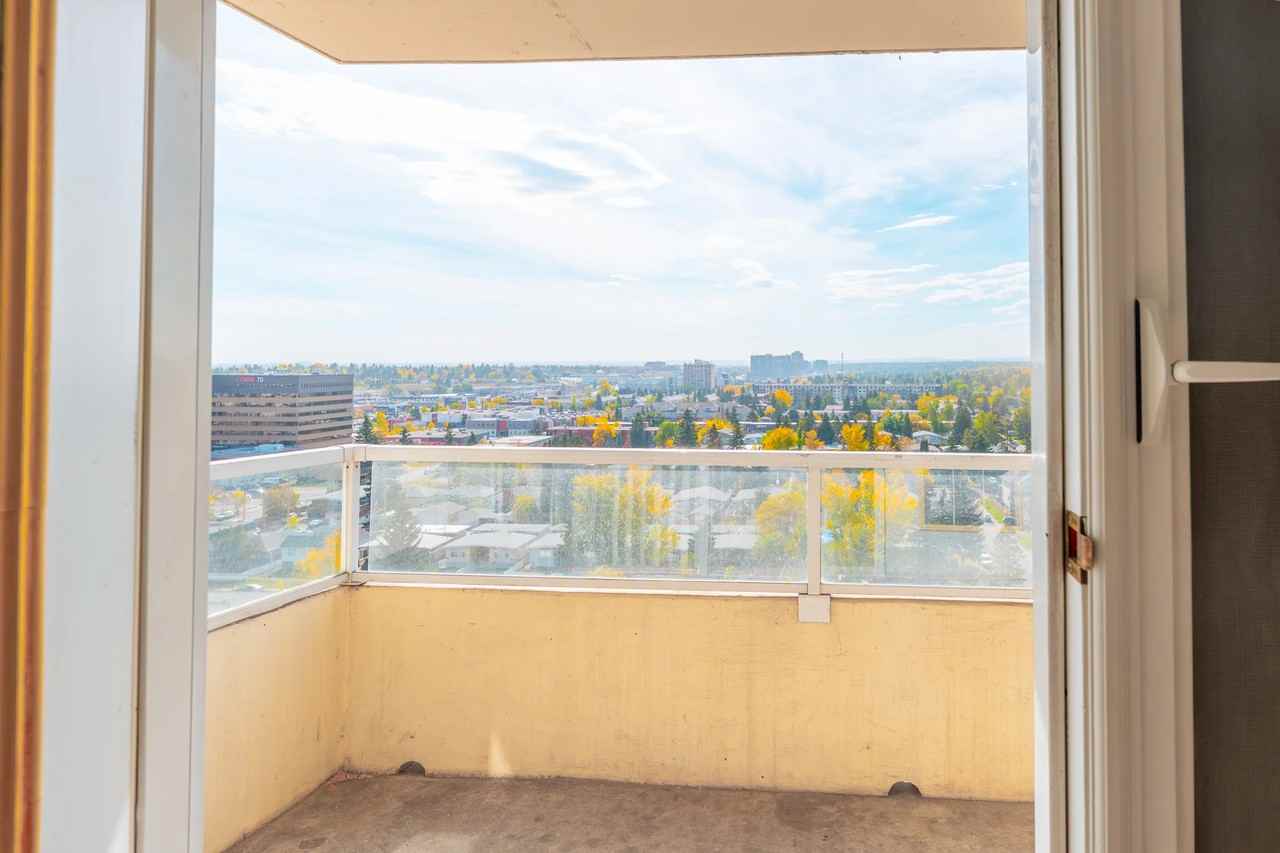 Glenmore Heights - Photo 5 of 50