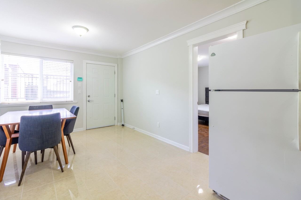 5100 Frances St - Photo 5 of 14