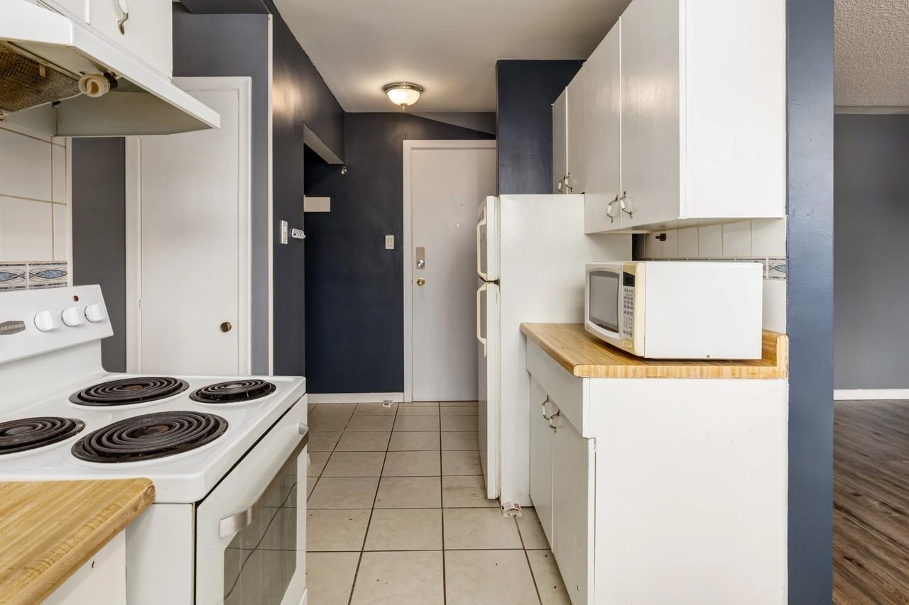 Kent Apartments - Photo 5 of 16