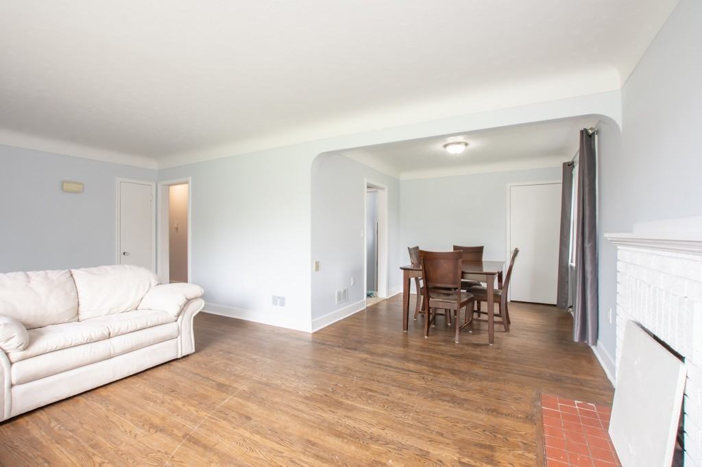 186 Glendale Ave - Photo 5 of 18
