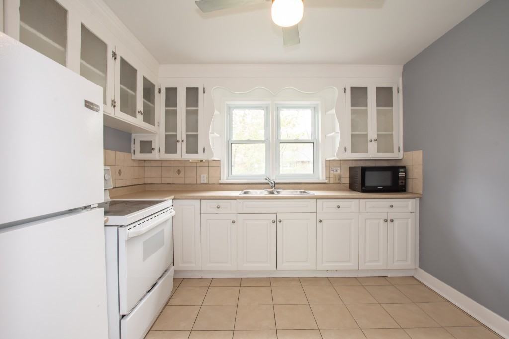 186 Glendale Ave - Photo 7 of 18