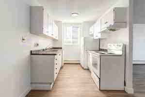 featured image of 505 56 Ave Sw