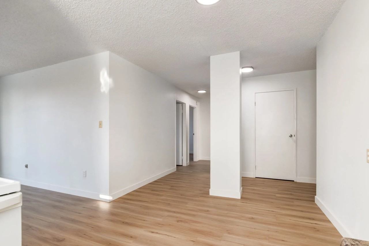 Elkwater Apartments - Photo 7 of 50