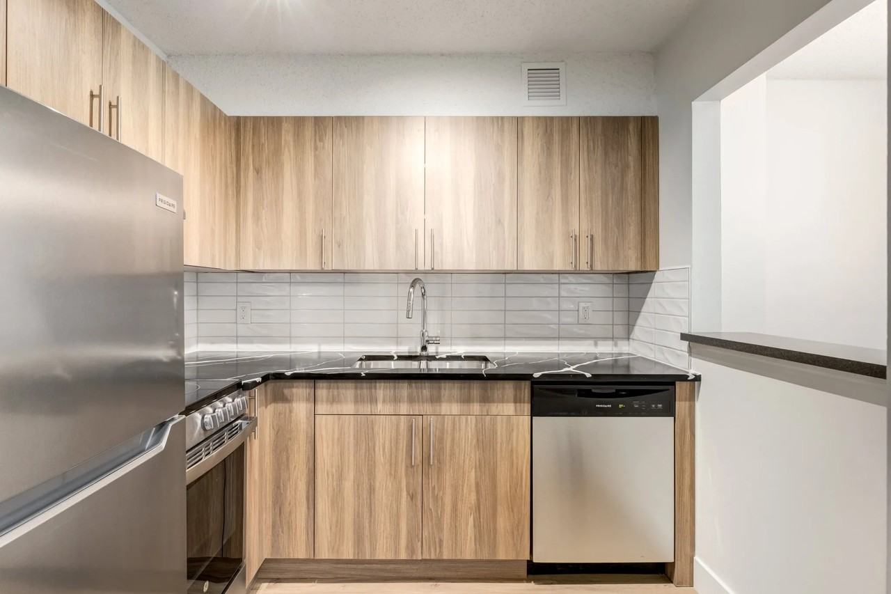 Cedarvilla Apartments - Photo 4 of 32