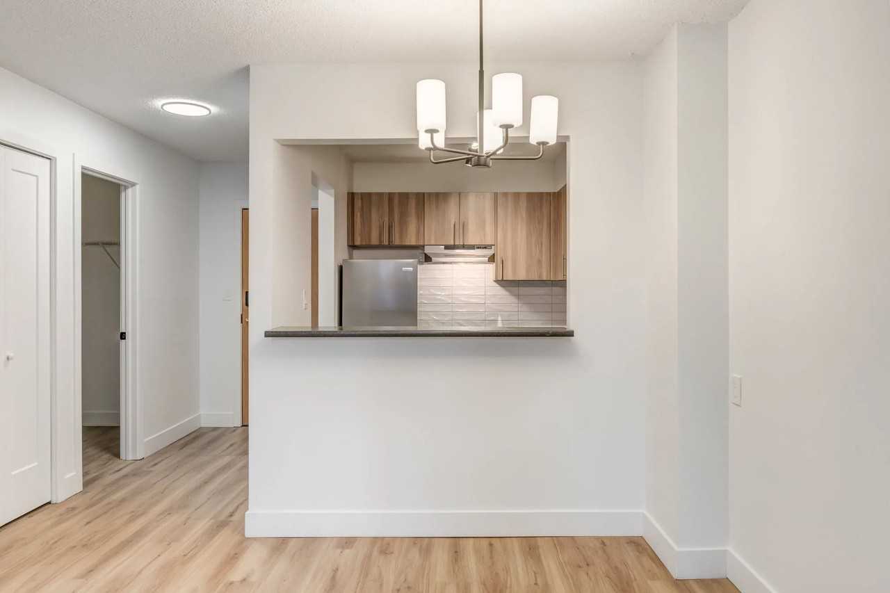 Cedarvilla Apartments - Photo 6 of 32