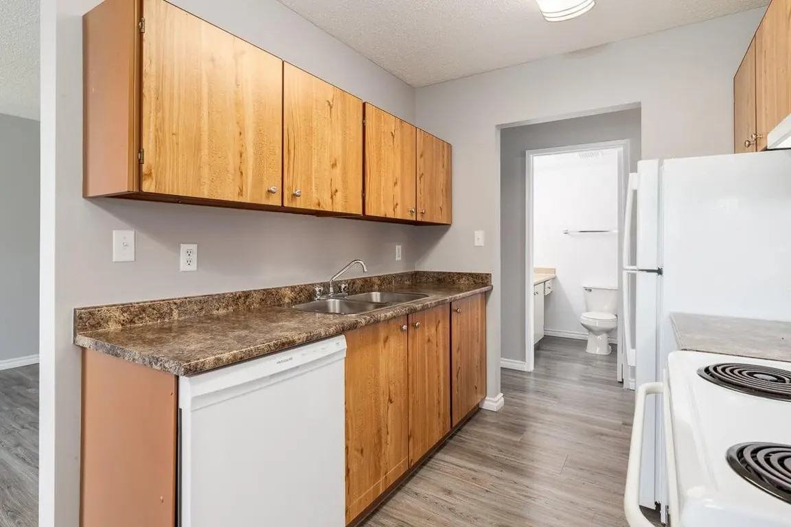 Corbitt Arms - Photo 5 of 32