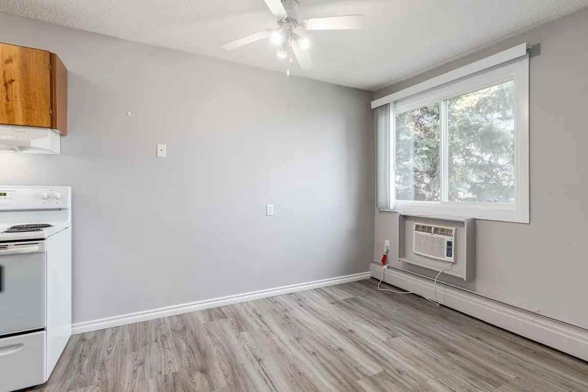 Corbitt Arms - Photo 7 of 32