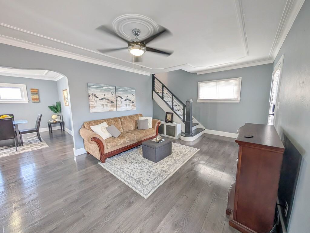 74 Crowland Ave - Photo 3 of 17