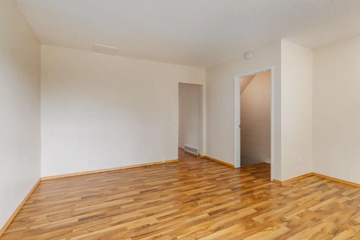 Parkland Townhomes - Photo 5 of 31