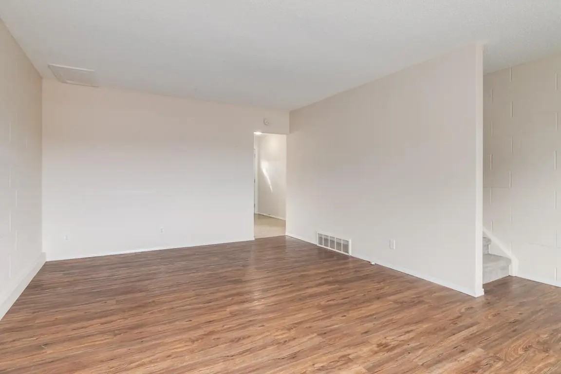 Parkland Townhomes - Photo 5 of 31