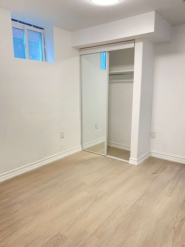 49 Glenmore Dr - Photo 6 of 7