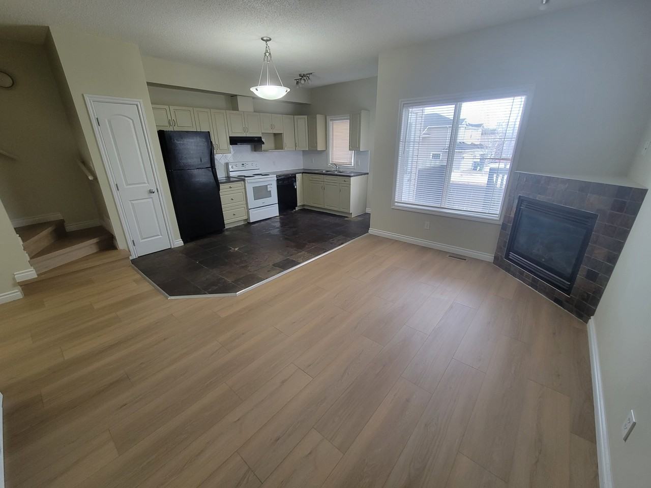 171 Brintnell Blvd Nw - Photo 2 of 16