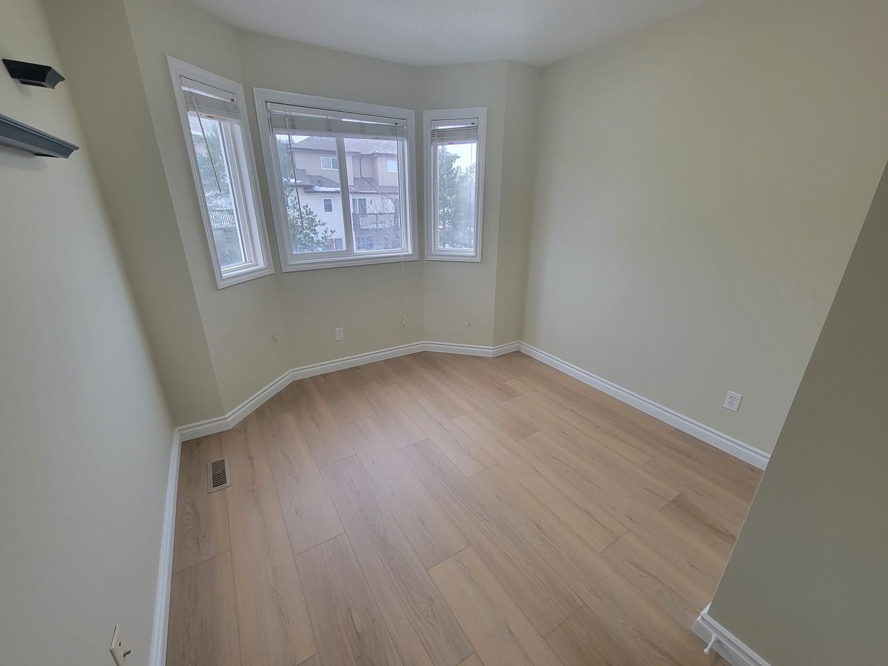 171 Brintnell Blvd Nw - Photo 7 of 16