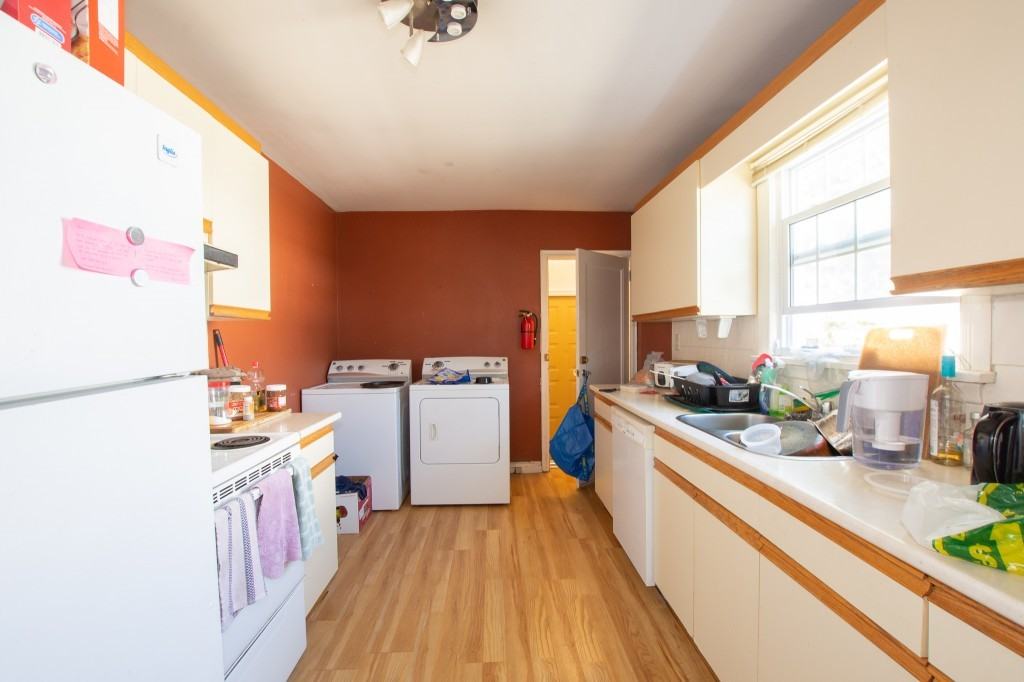 288 Glenridge Ave - Photo 6 of 15