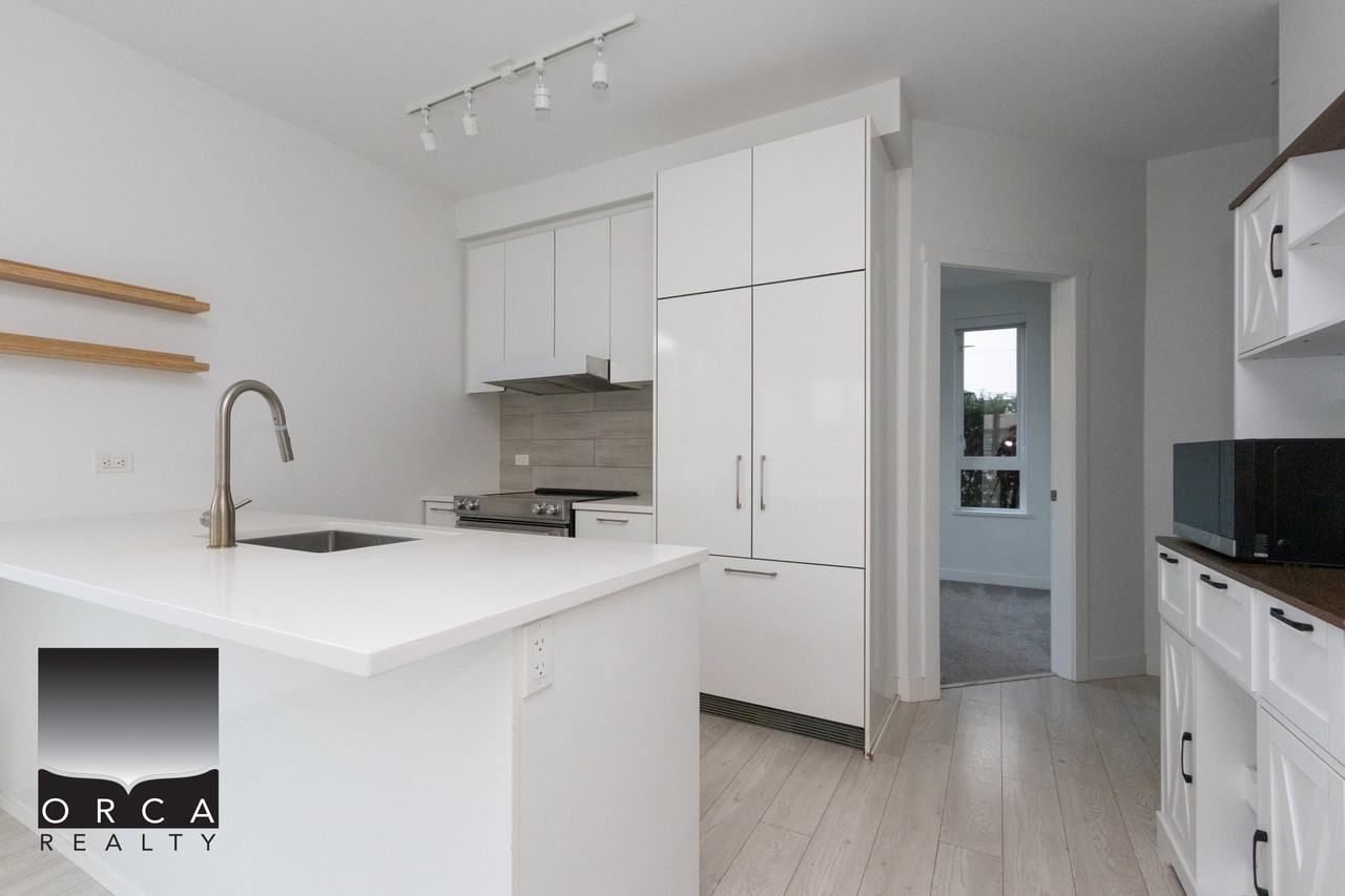 711 14th Street West 208 - Photo 7 of 24