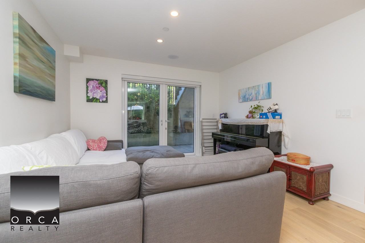 649 3rd St E - Photo 4 of 23